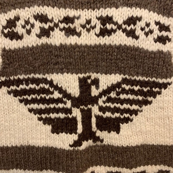 Canadian Sweater Company 100% Wool Eagle Vest - Picture 8 of 11